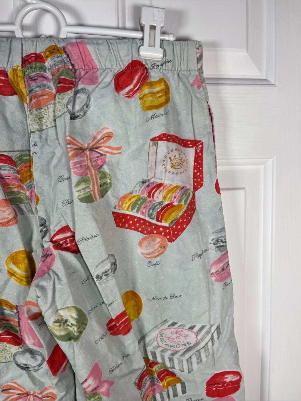 Nick & Nora Light Mint Pajama Pants with Colorful Macaron - Small - Picture 8 of 13